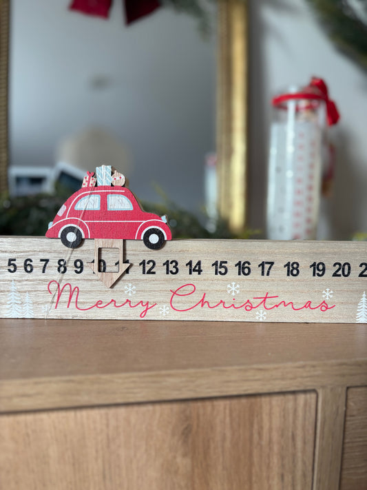 Calendrier de l'Avent avec voiture rouge
