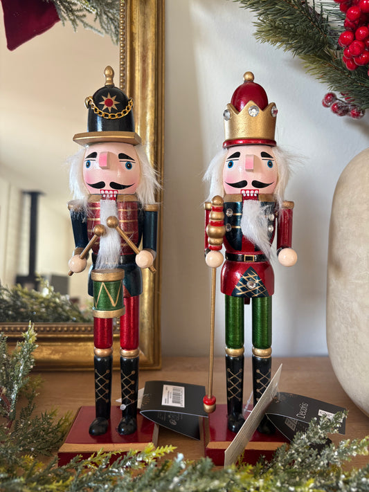 Casse-noisette (25 cm)